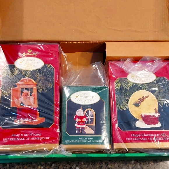 Hallmark 1997 Membership Kit - Picture 1 of 5